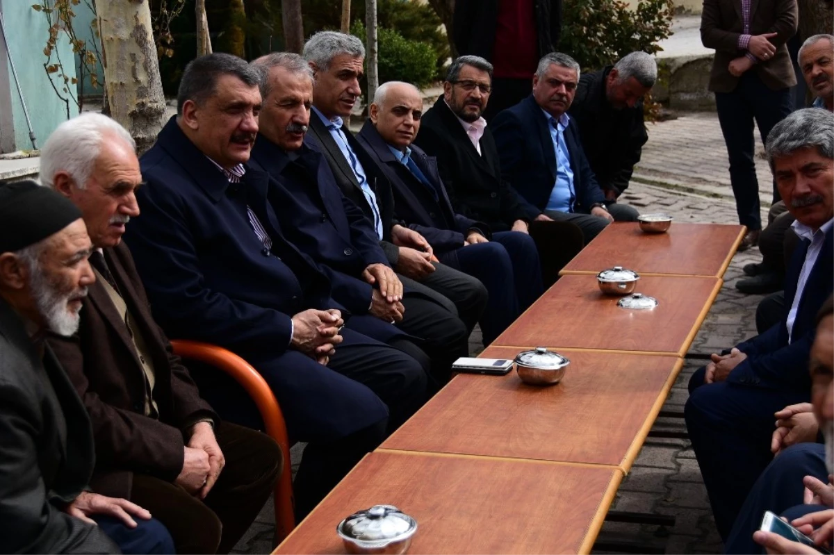 Milletvekili Şahin ve Başkan Gürkan Vatandaşların Sorunlarını Dinledi