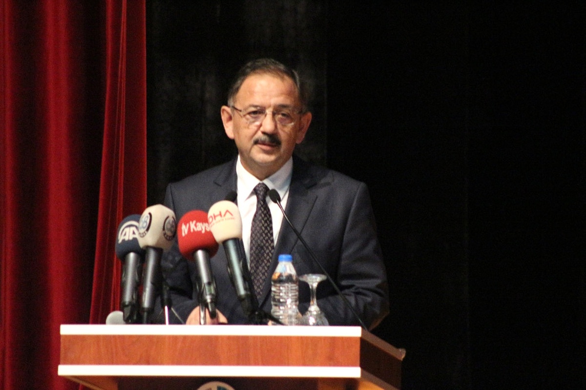 Özhaseki: "100 Kişilik Yurdu Olan, Ömer Halisdemir Ismini Vereceğimiz Kur\'an Kursunu Yapacağız"