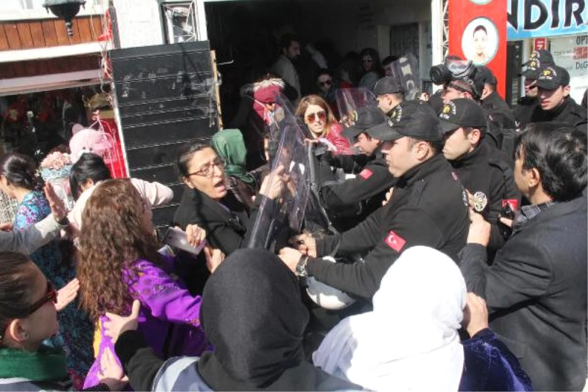 Şanlıurfa\'da Kadınların İzinsiz Yürüyüşüne Müdahale: 21 Gözaltı