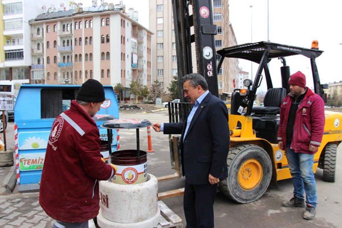 Seydişehir\'de Bayat Ekmek Kutusu