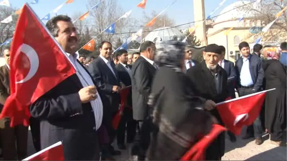 AK Parti Konya İl Teşkilatı Referandum İçin Sahaya İndi