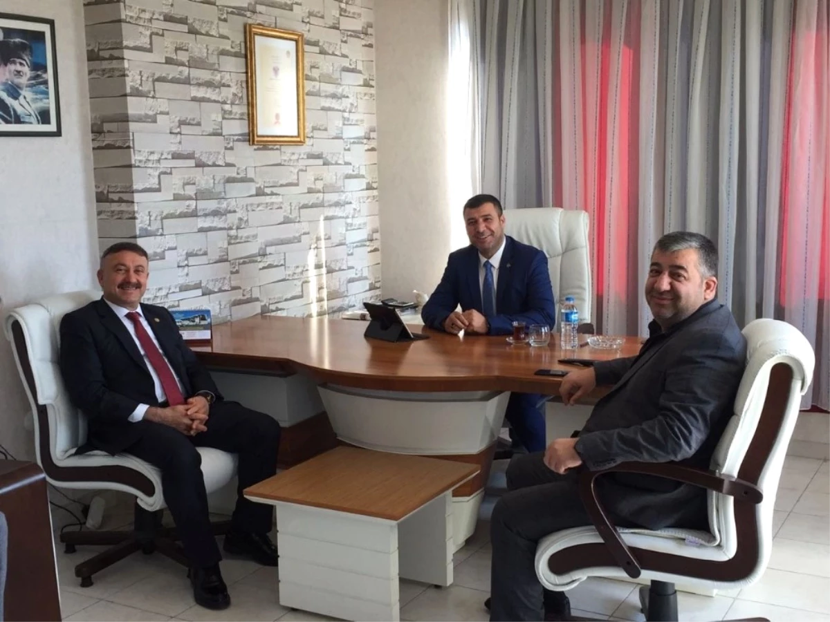 AK Parti\'li Özkan\'dan Başkan Karak\'a Ziyaret