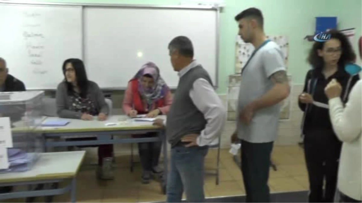 Antalya\' Kemer\'de Muhtarlık Seçimi
