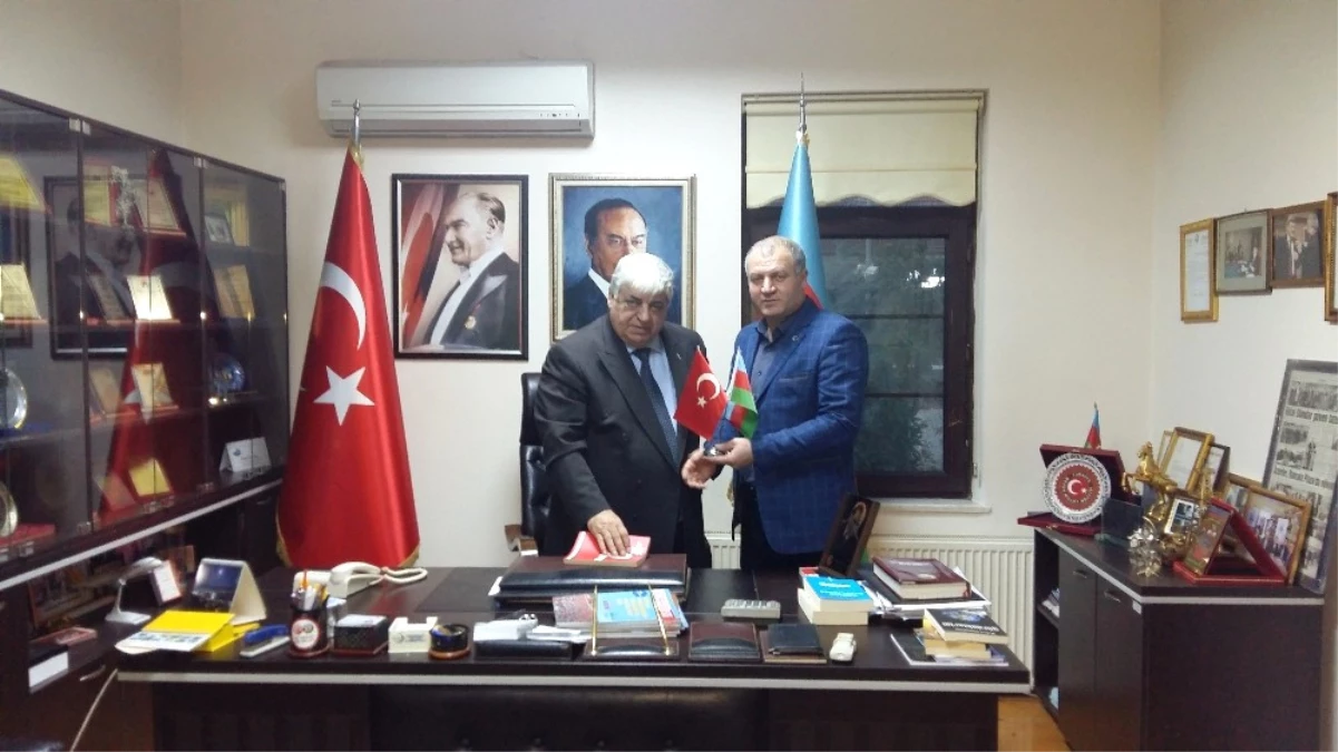 Asimder\'den Türkiye Azerbaycan Dernekleri Federasyonu Başkanı Dündar\'a Ziyaret