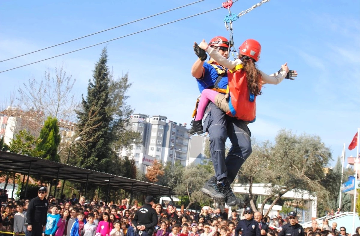 Aydın\'da Deprem Tatbikatı Gerçeği Aratmadı