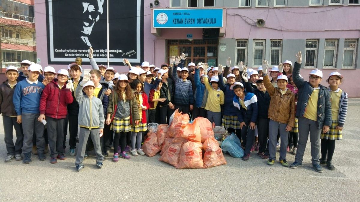 Çevreleri de Kalpleri Kadar Temiz