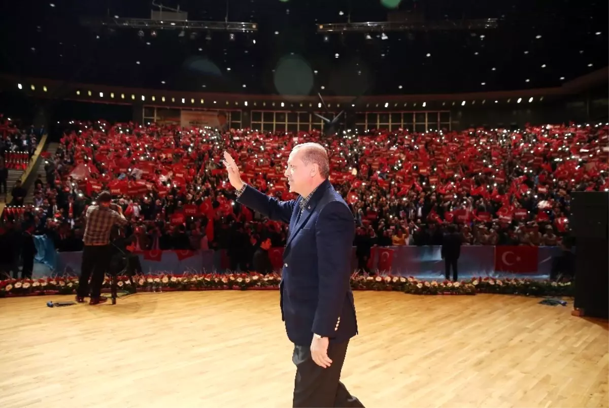 Cumhurbaşkanı Erdoğan: "Ben İstersem Gelirim, Kapıdan da Sokmadığınız Zaman Dünyayı Ayağa...