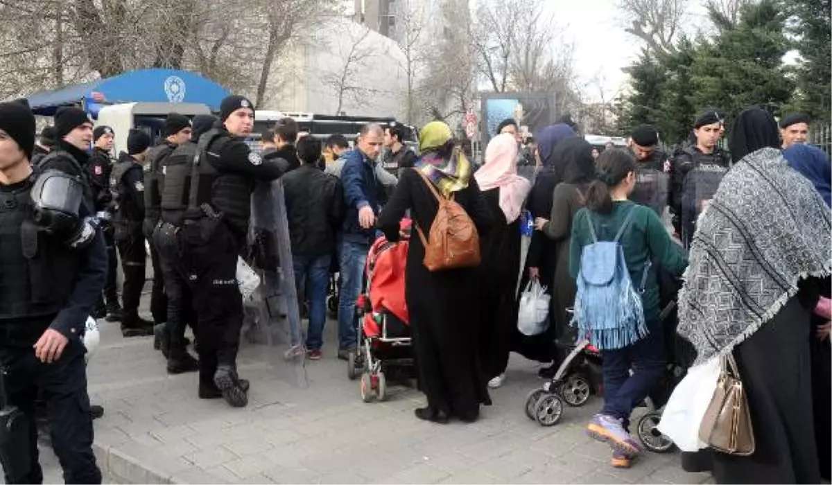 İstanbul Emniyet\'i Önünde Eylem Yapmak İsteyen 200 Kişiye Gözaltı