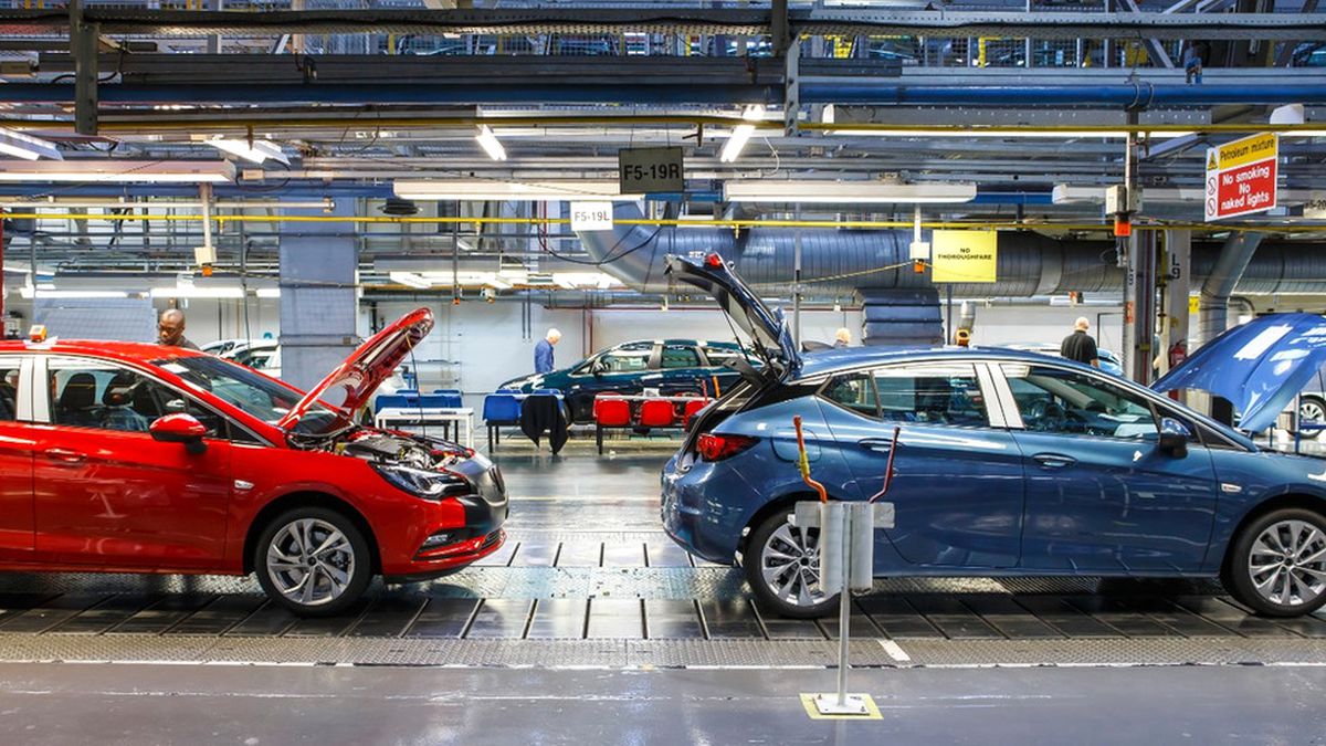 Fransız Peugeot-Citroen, Opel\'i Satın Aldı
