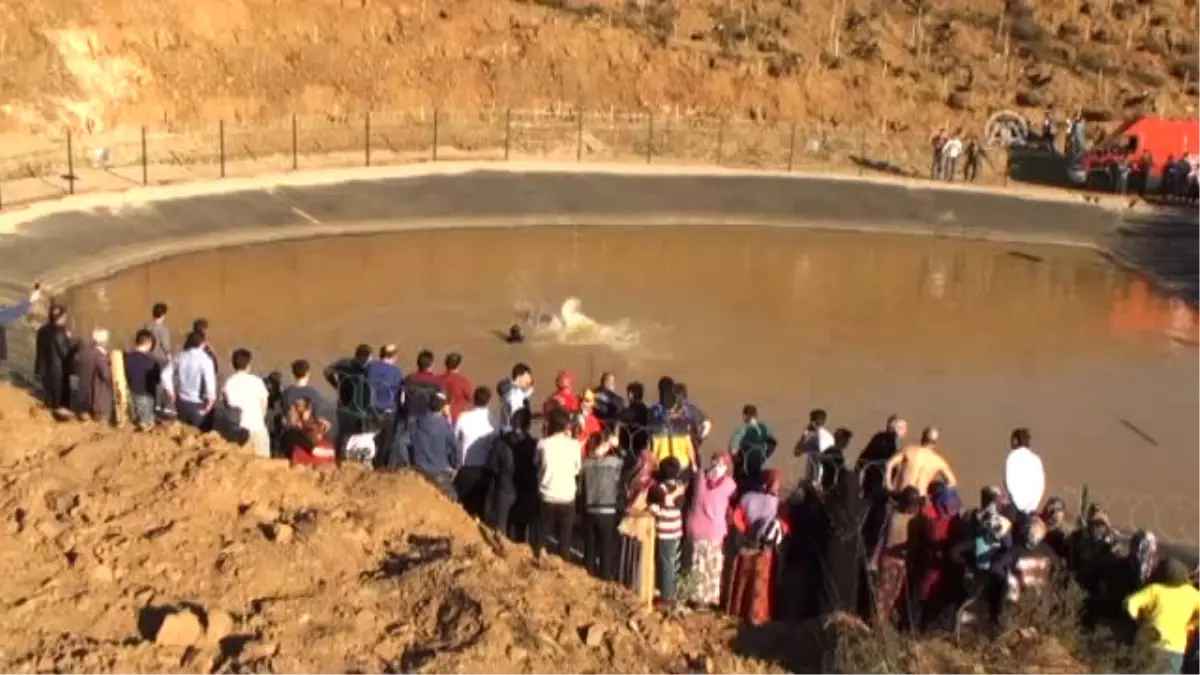 Gölete Düşen Çocuk Boğuldu