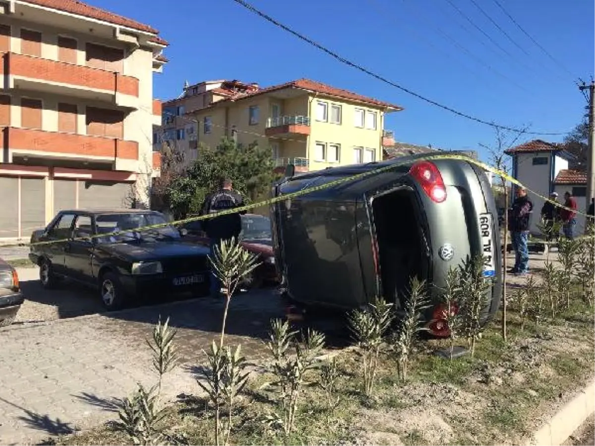 Güncelleme - Otomobilin Kaldırımdaki Yayanın Üzerine Devrilmesi