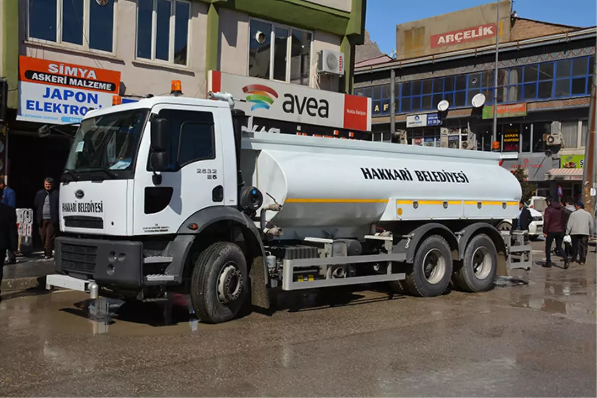 Hakkari Belediyesi\'ne Araç Desteği