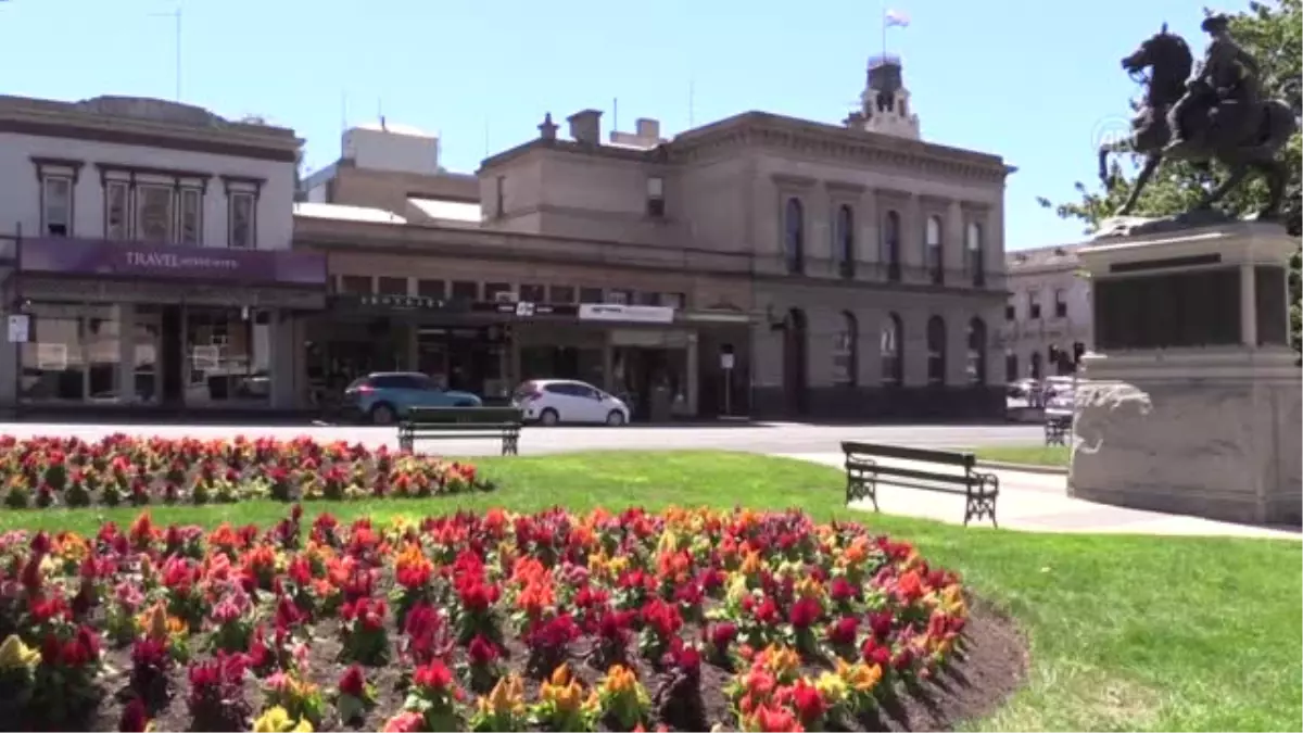 Istismara Uğrayan Arkadaşlarımın Çoğu Erken Yaşta Öldü" - Melbourne