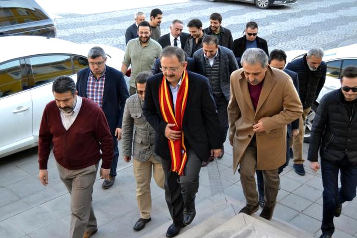 Kayserispor\'a Özhaseki\'den Ziyaret