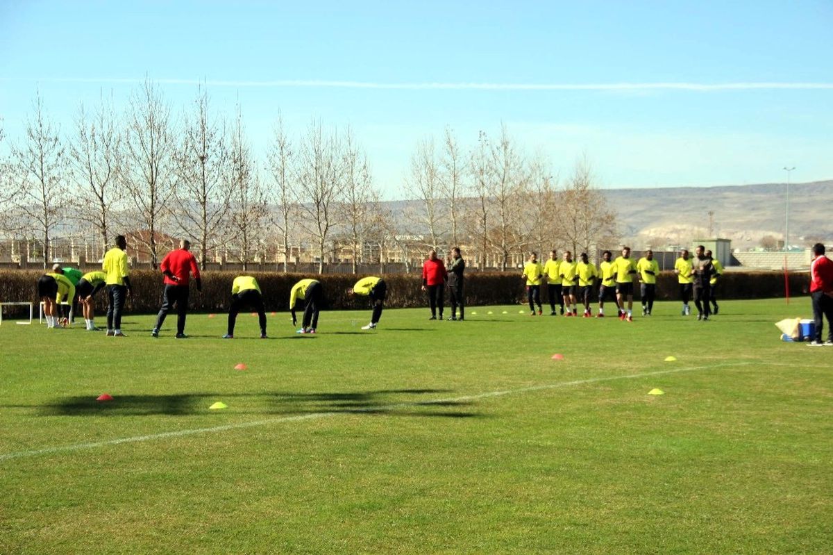 Kayserispor\'da Beşiktaş Mesaisi Başladı