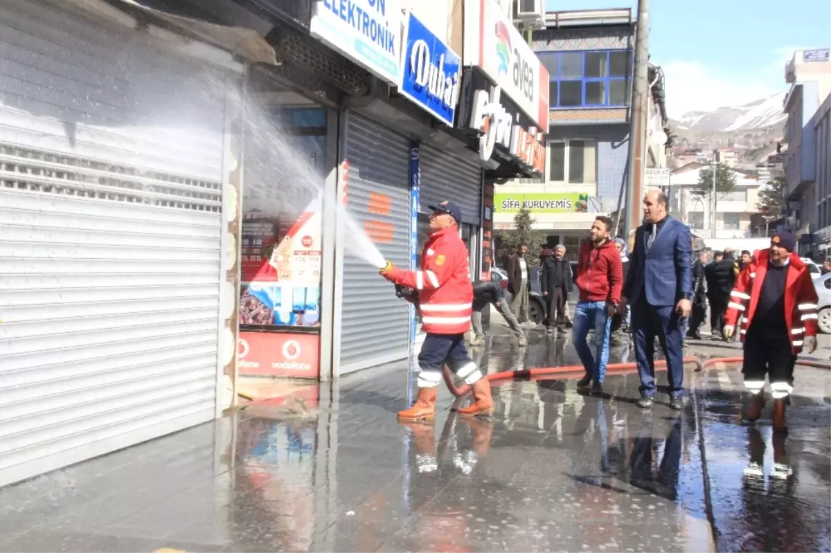 Kayyum Atanan Hakkari Beledisinde Temizlik Seferberliğine