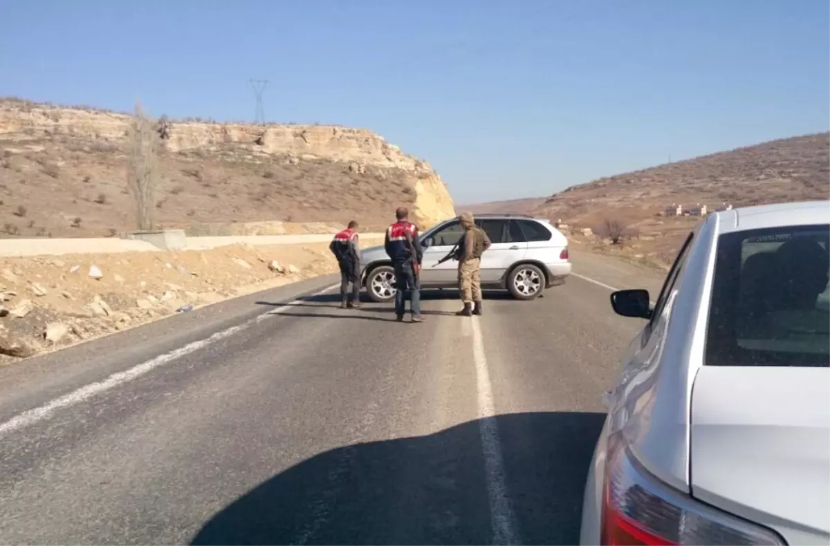 Mardin-Diyarbakır Karayolunda Bomba Alarmı