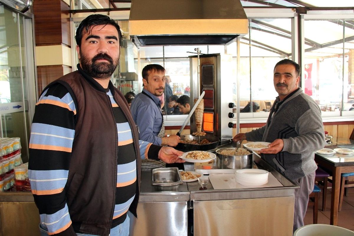 Okyanus\'un 6\'ncı Yılı Onuruna Döner Dağıttı