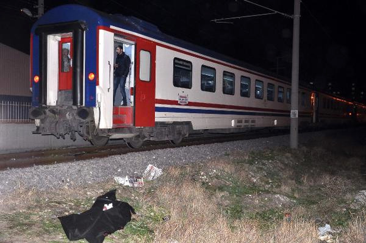 Osmaniye\'de Trenin Çarptığı Kadın Öldü