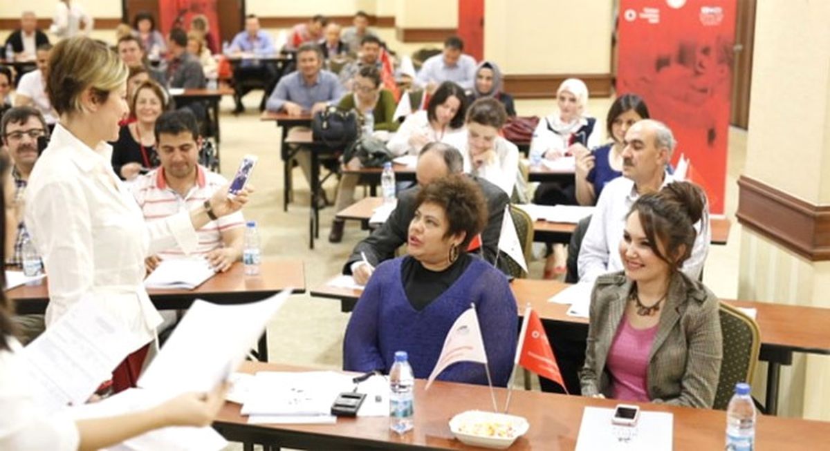 Vodafone, 10 İlde 10 Bin Kadına Girişimcilik Eğitimi Verecek