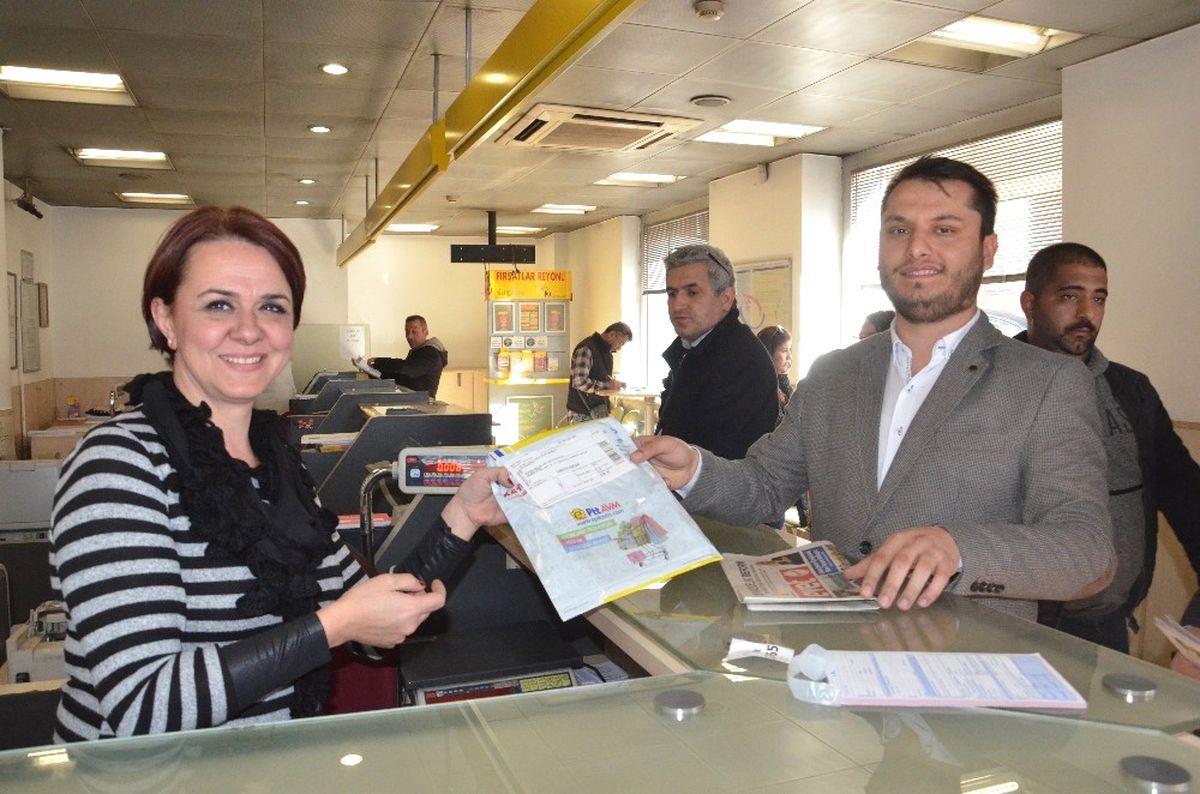 Ak Partili Gençlerden Kılıçdaroğlu\'na \'Evet\' Gazetesi