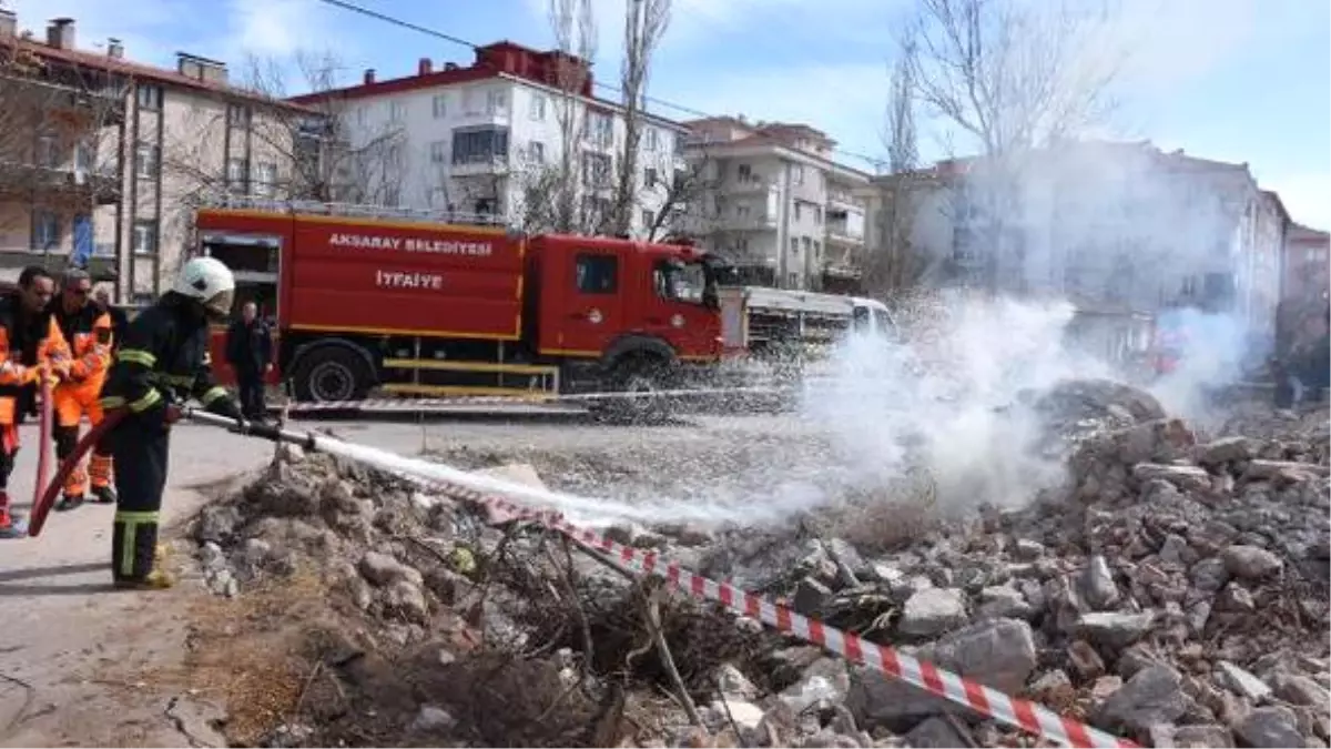 Aksaray\'da Deprem Tatbikatı Gerçeği Aratmadı