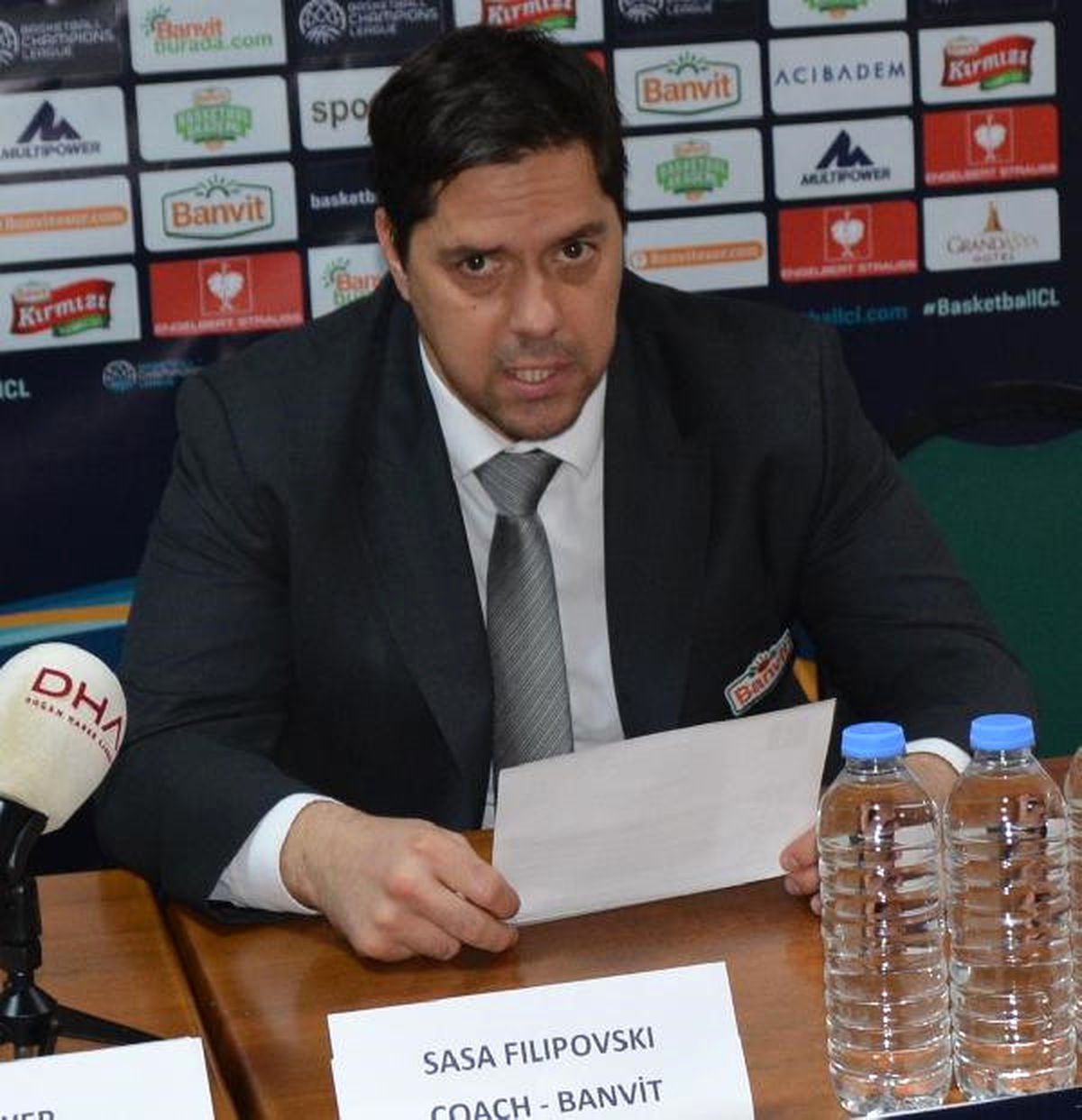 Banvit Baş Antrenörü Filiposvki\'den Taraftara Teşekkür