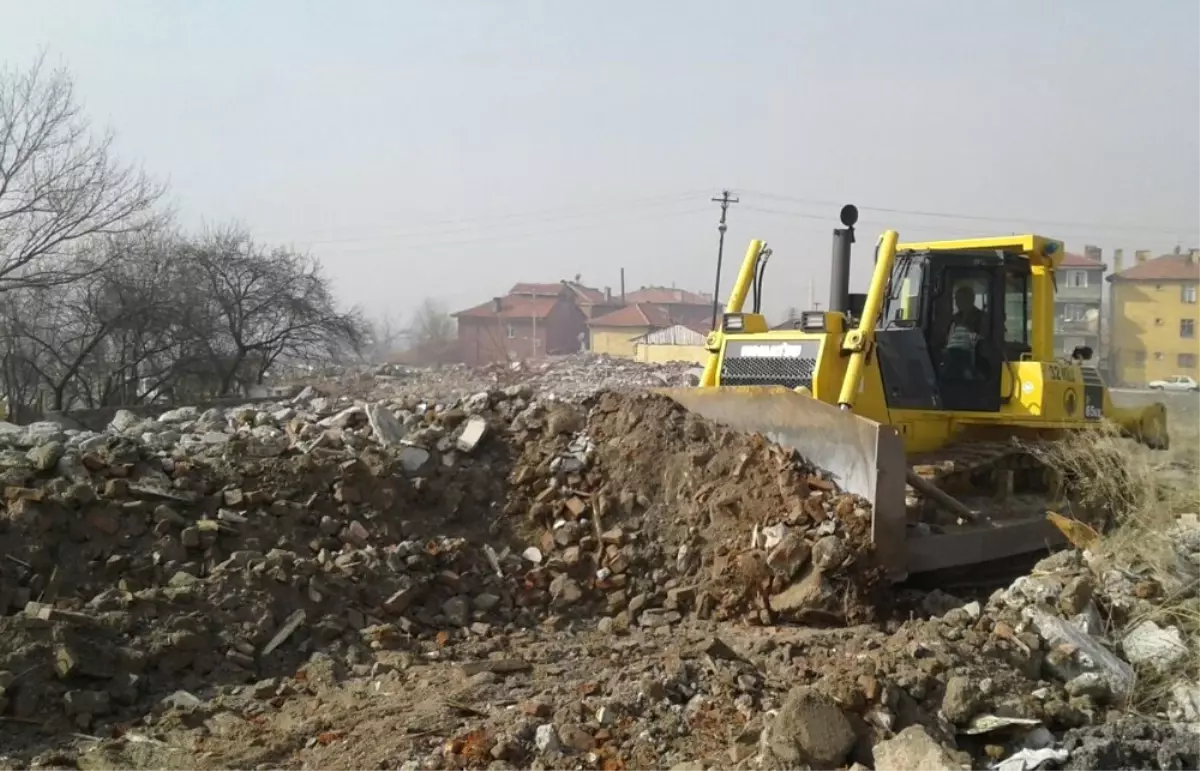 Başkan Tiryaki ile Altındağ Yol Aldı