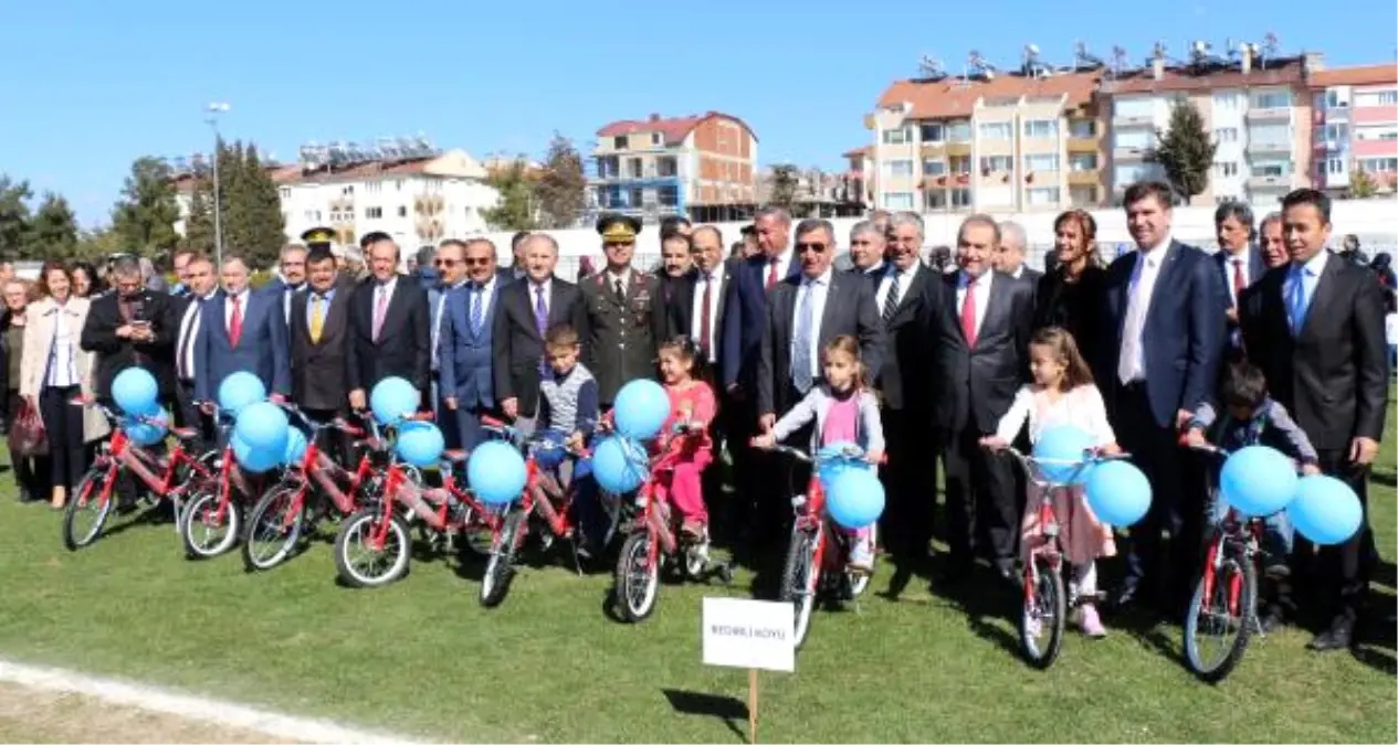 Burdur Valisi Yılmaz: Göbekli Müdür İstemiyoruz