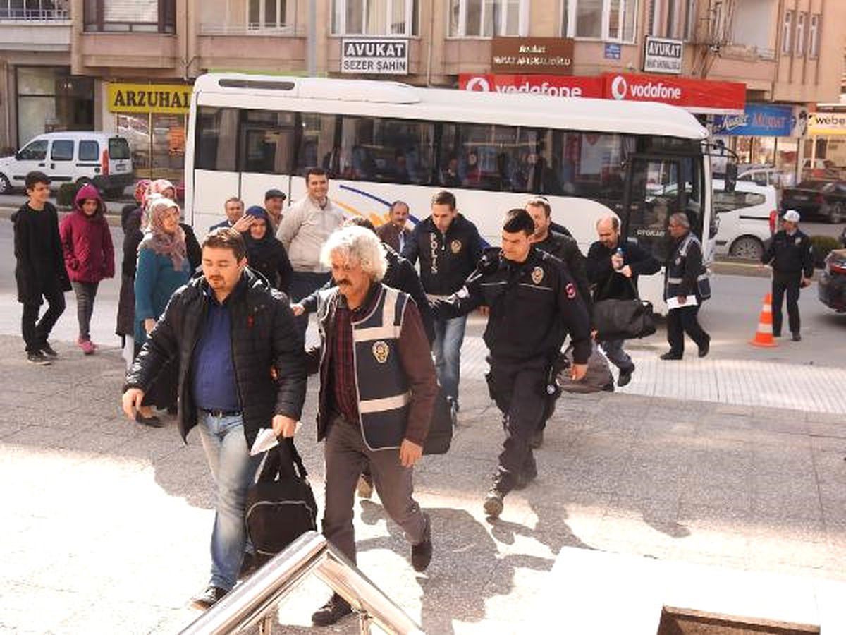 Çorum\'da Bylock Kullandıkları Öne Sürülen 13 Kişi Adliyeye Sevk Edildi