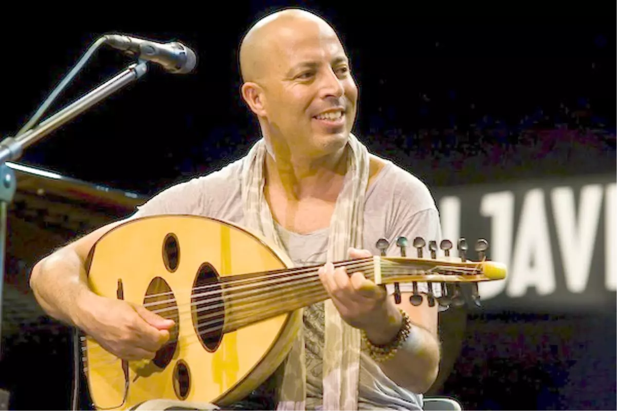 Dhafer Youssef Hayranlarıyla Buluştu