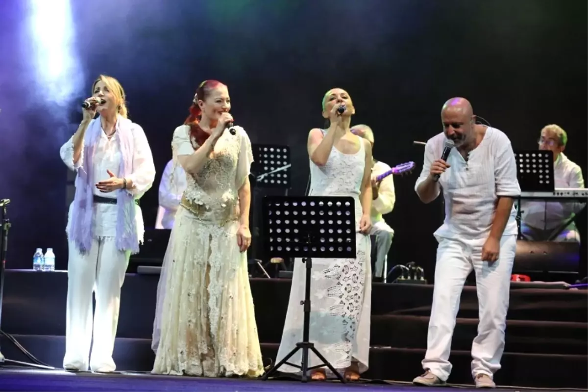 İzmir\'de Kadınlar Günü İçin Festival Gibi Program