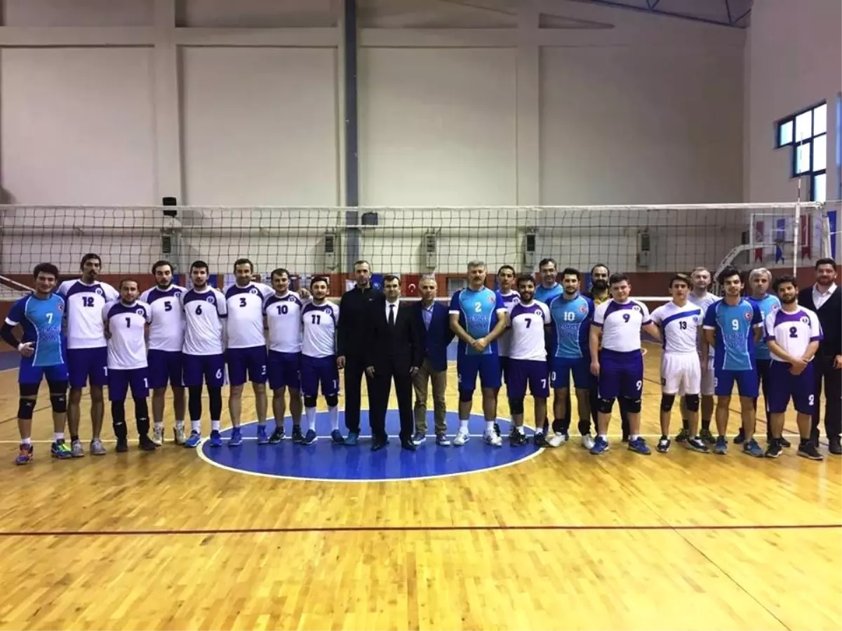 Kaymakamlık Voleybol Turnuvası Başladı