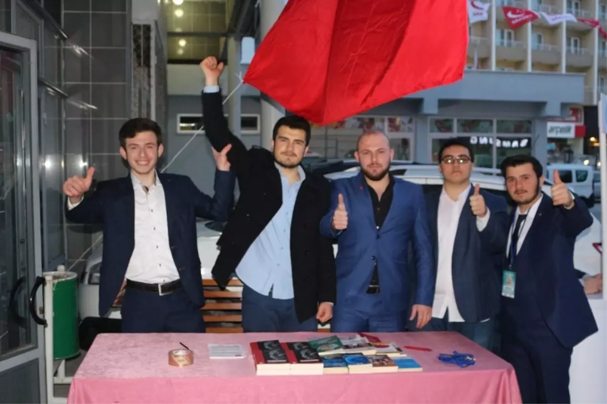 Saadetli Gençlerden Erbakan\'ı Anma ve Anlama Programı