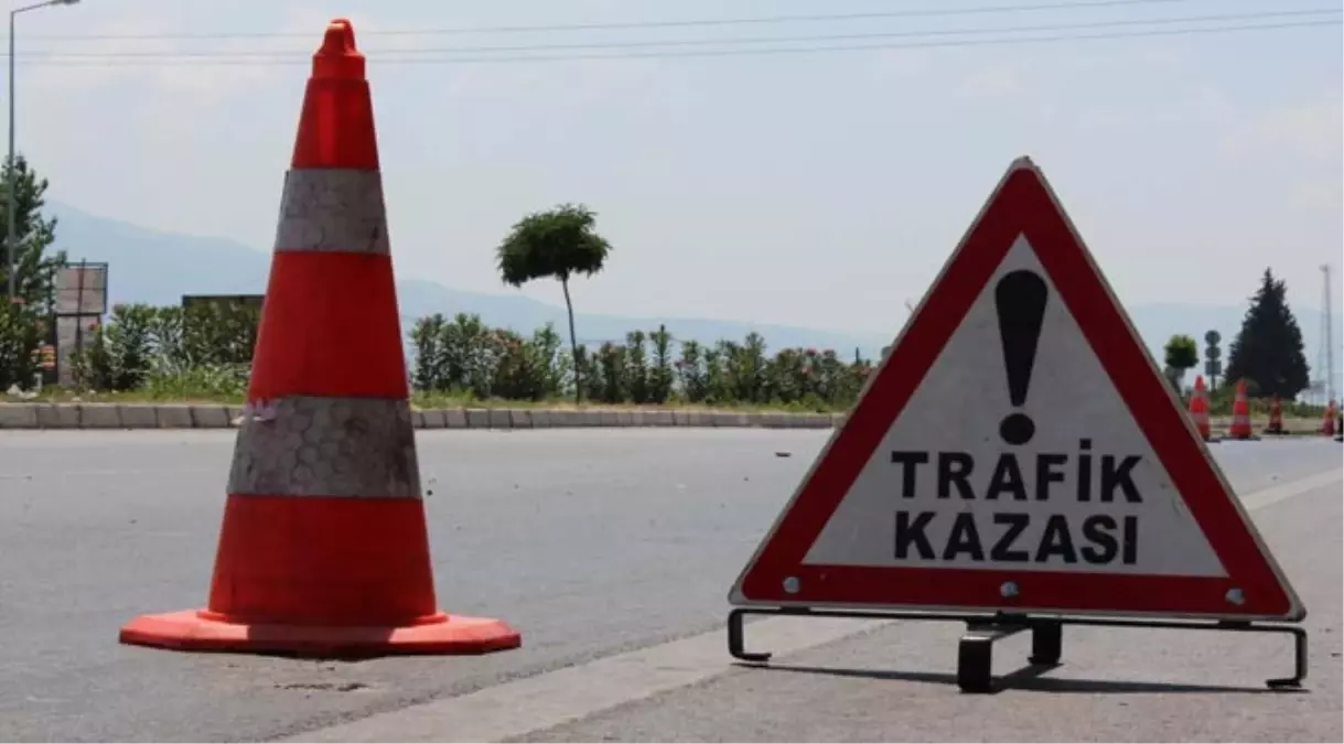 Sivas\'ta Trafik Kazası: 1 Ölü, 4 Yaralı