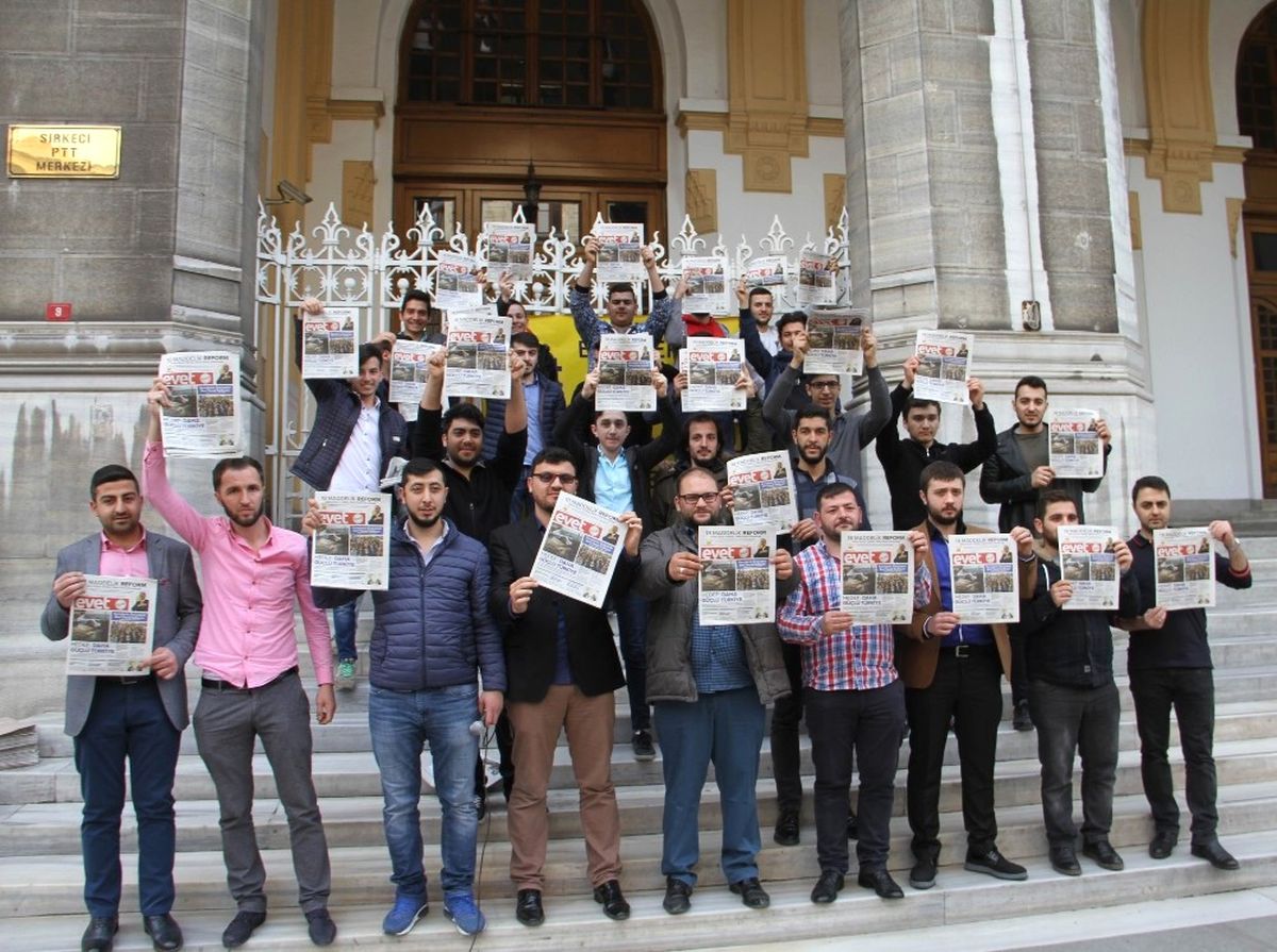 Ak Gençlik Kılıçdaroğlu\'na "Evet Gazetesi" Gönderdi