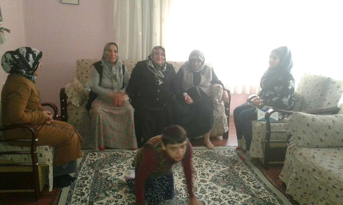 Ak Partili Kadınlardan Engellilere Ziyaret