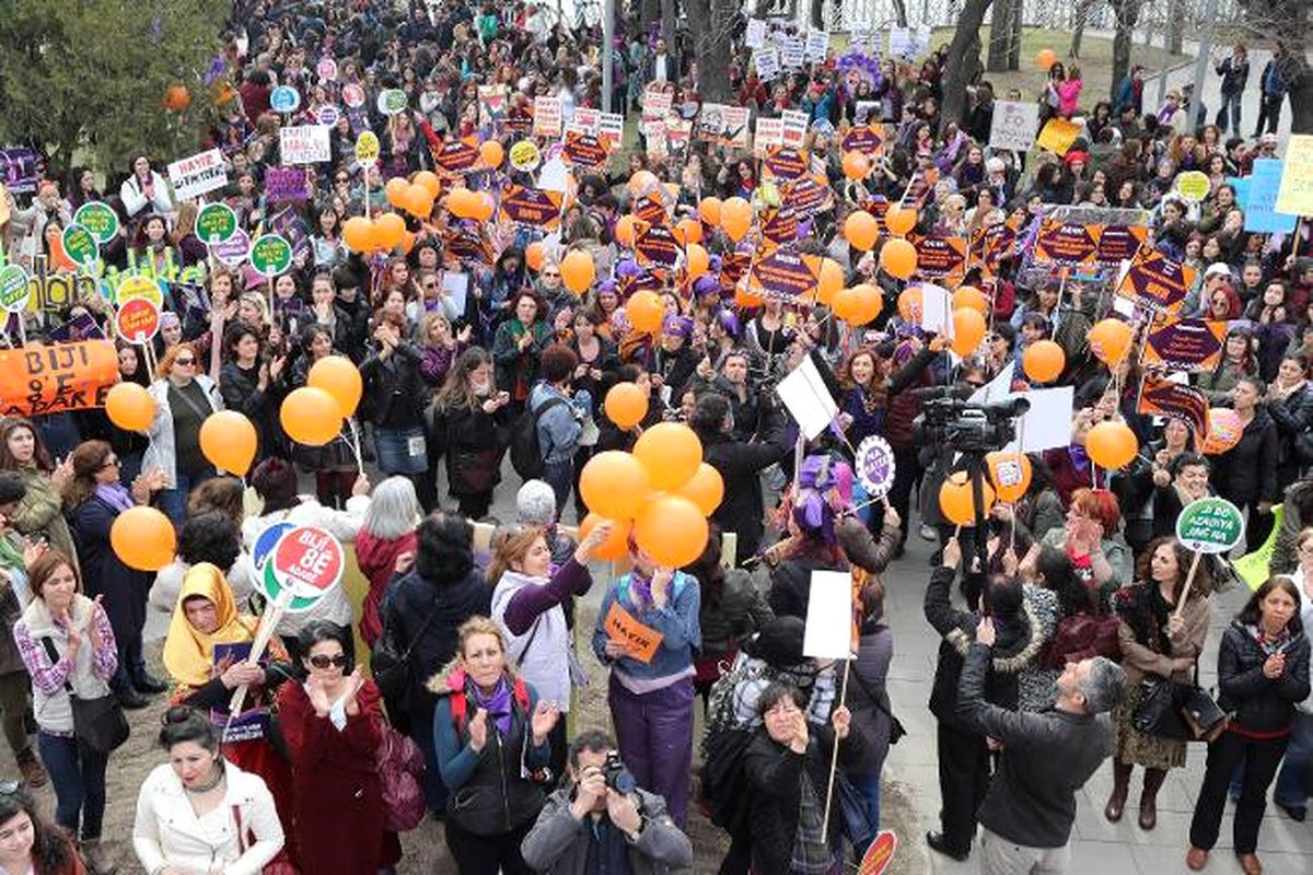 Ankara\'da 8 Mart Dünya Kadınlar Günü Coşkuyla Kutlandı