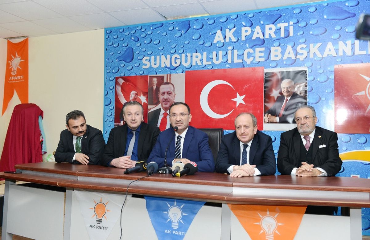 Avuçlarını Yalayacaklar"