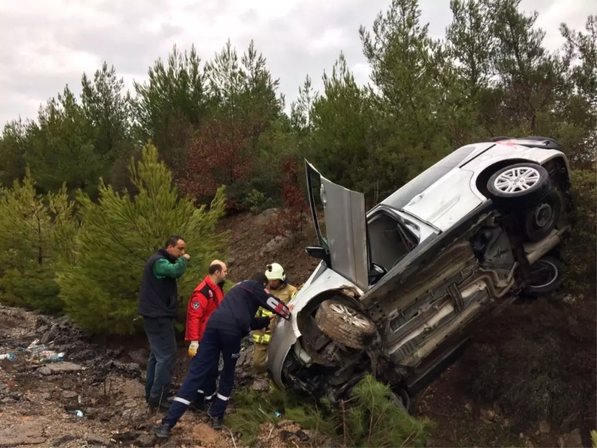 Balıkesir\'de Trafik Kazası: 4 Yaralı