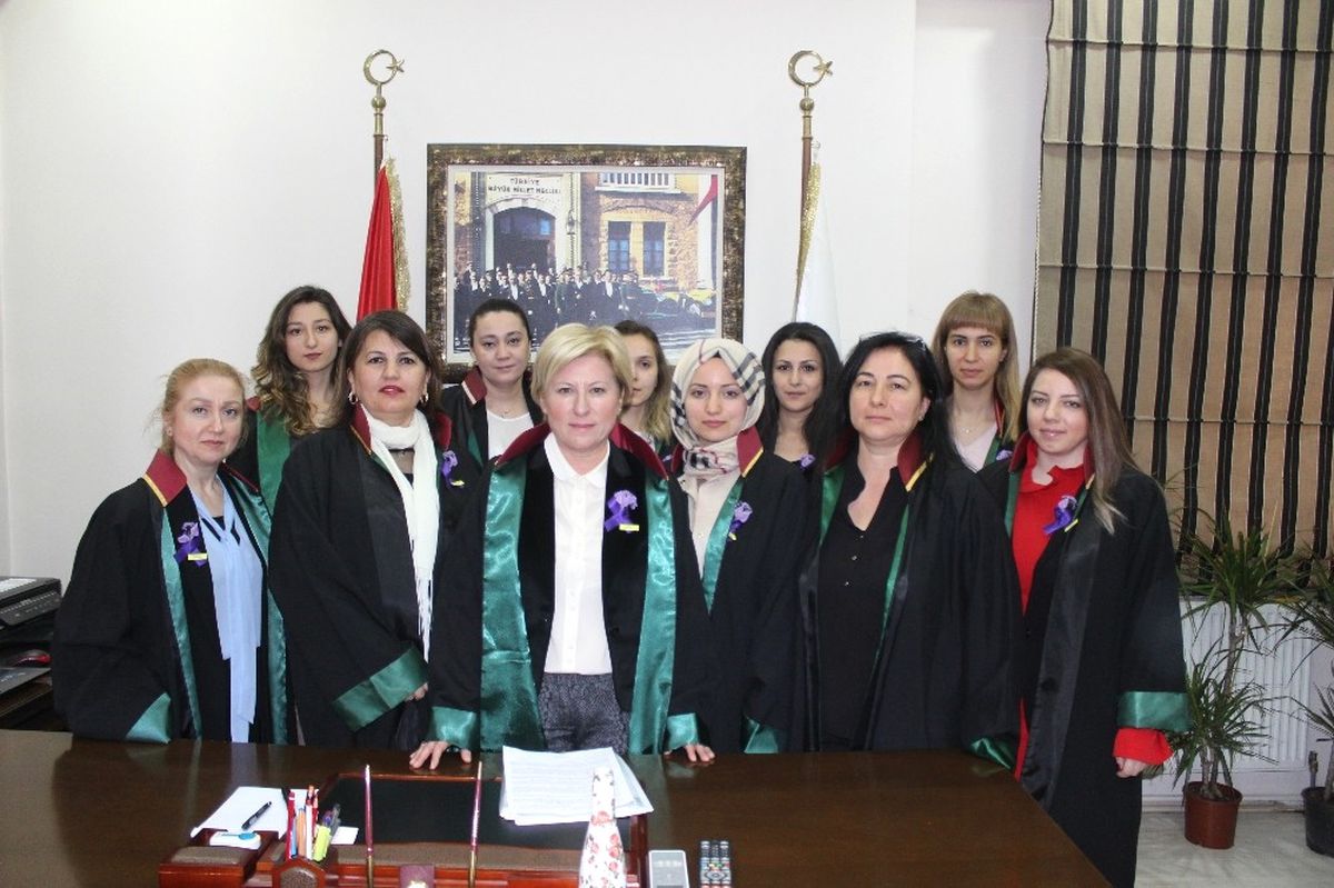 Baro Başkanı Azade Ay, "Şiddetin Karşısında Duracağız"