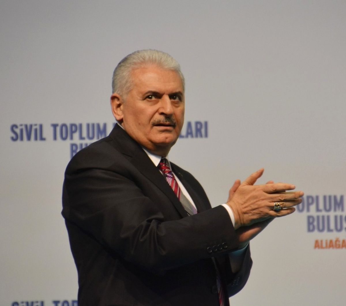 Başbakan Yıldırım\'dan Bahçeli\'ye Teşekkür, Kılıçdaroğlu\'na Eleştiri