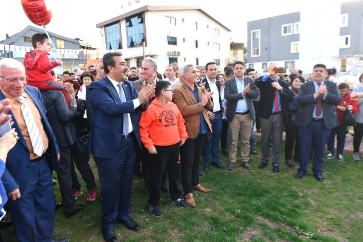 Başkan Çetin Çocuk Parkı Açtı