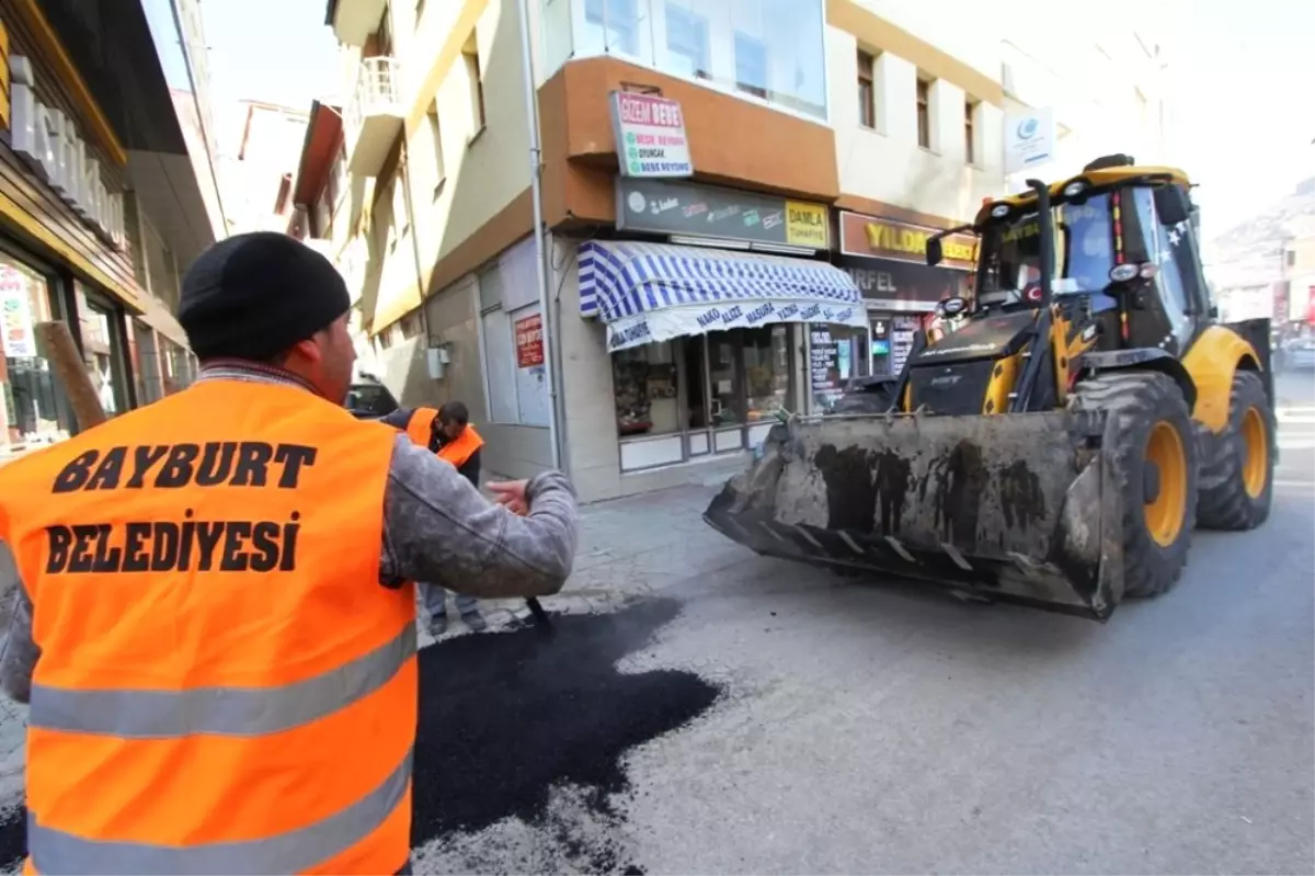 Başkan Memiş Çalışma Alanlarını Gezdi