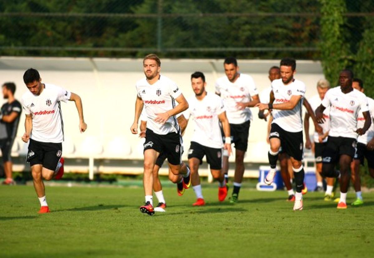 Beşiktaş\'ta İlk 11 Netleşiyor