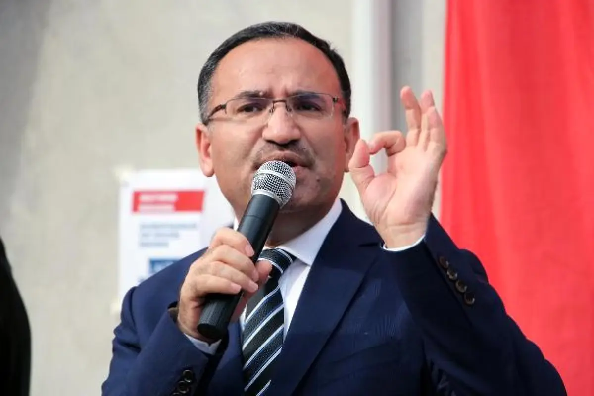 Bozdağ: Kılıçdaroğlu\'nu Değiştirmek İçin Cumhurbaşkanlığı Sisteminin Adı Bile Yetti (3)