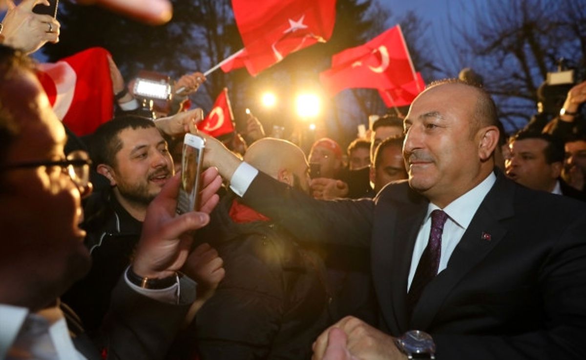 Çavuşoğlu: Almanya\'da Yaşayan Türkleri ve Alman Dostlarımızı Ülkemize Bekliyoruz
