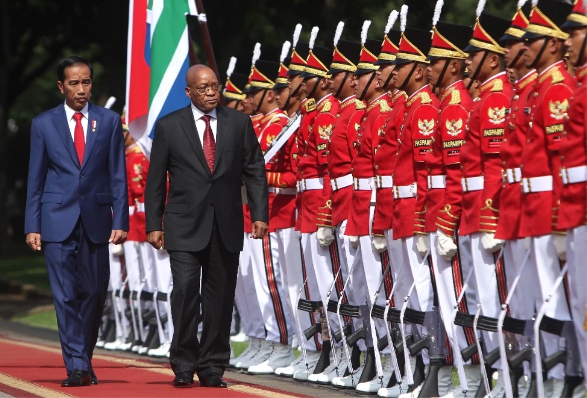 Güney Afrika Cumhurbaşkanı Jacob Zuma, Widodo ile Bir Araya Geldi