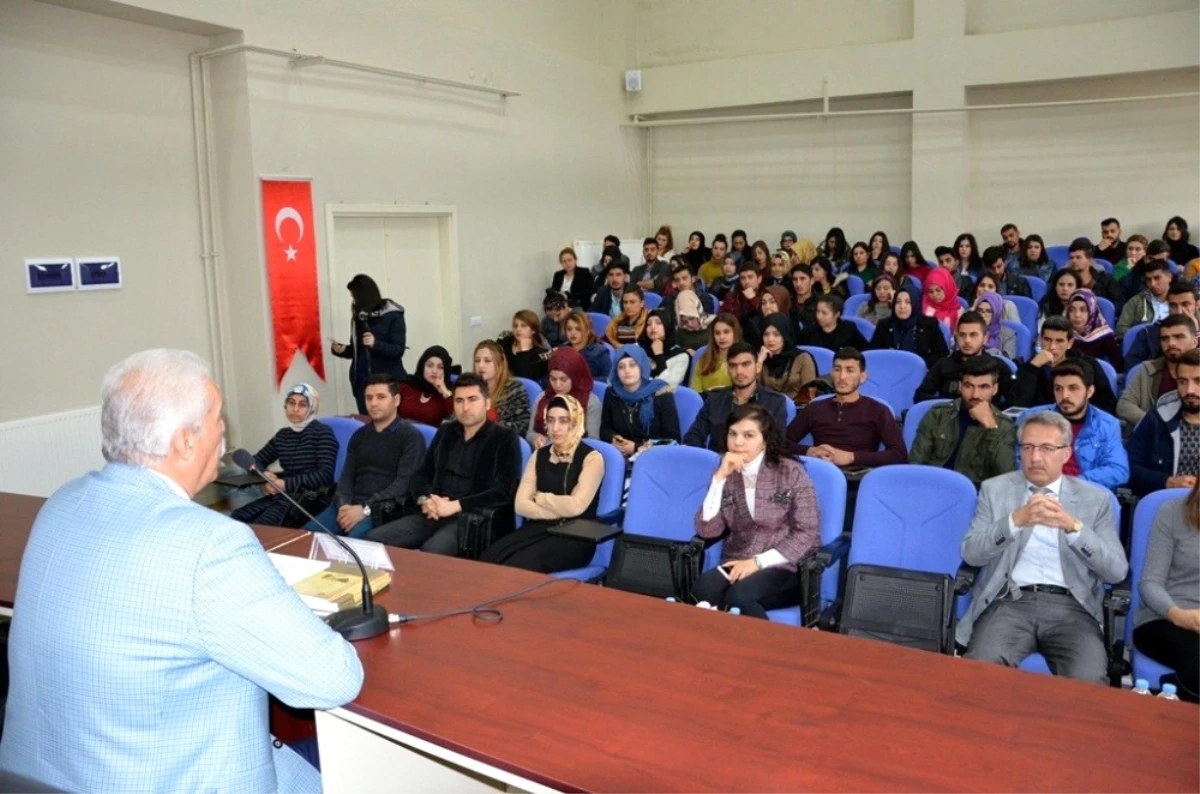 Harran Üniversitesinde İstiklal Marşı Konferansı Düzenlendi
