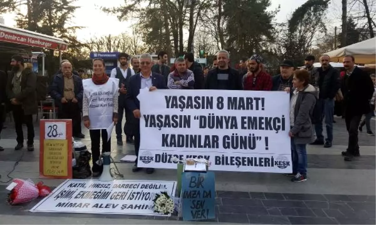 İhraç Edilen Mimar, Oturma Eyleminde Dünya Kadınlar Günü\'nü Kutladı